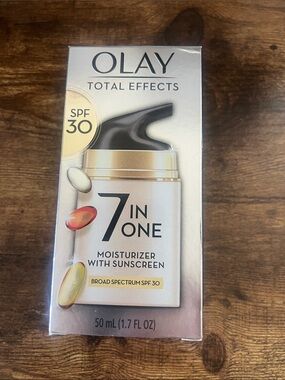 Olay 7 in 1 Moisturizer w/ Sunscreen SPF 30